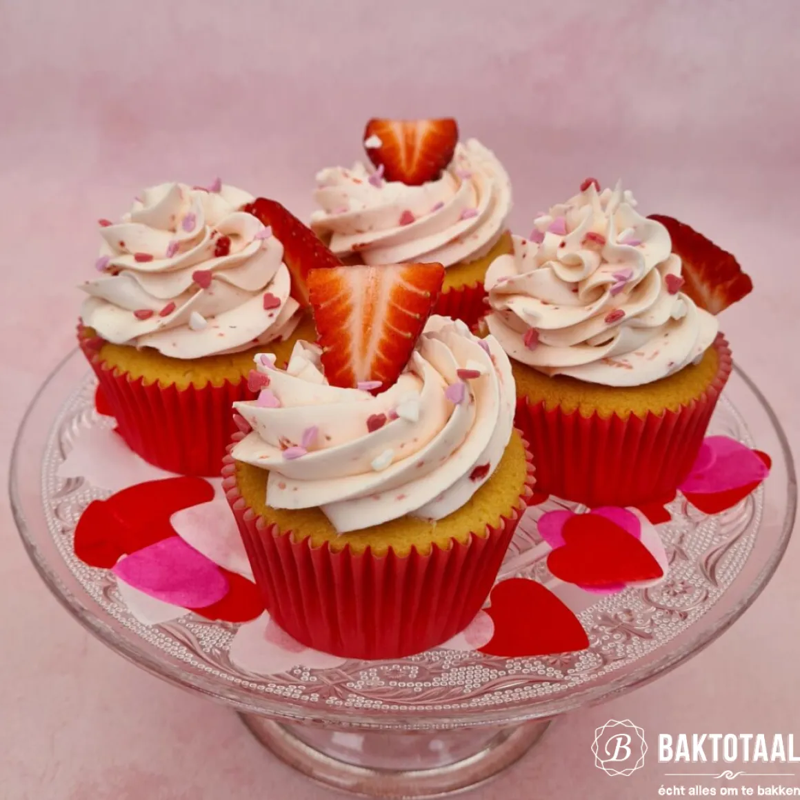 Cupcake Vormpjes HoM Dieprood 50x33mm. 50st.