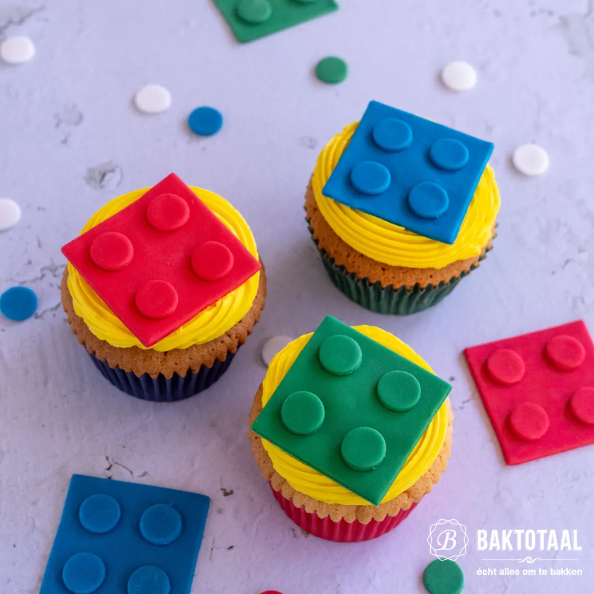 Cupcake Vormpjes HoM Donker Blauw 50x33mm. 50st.