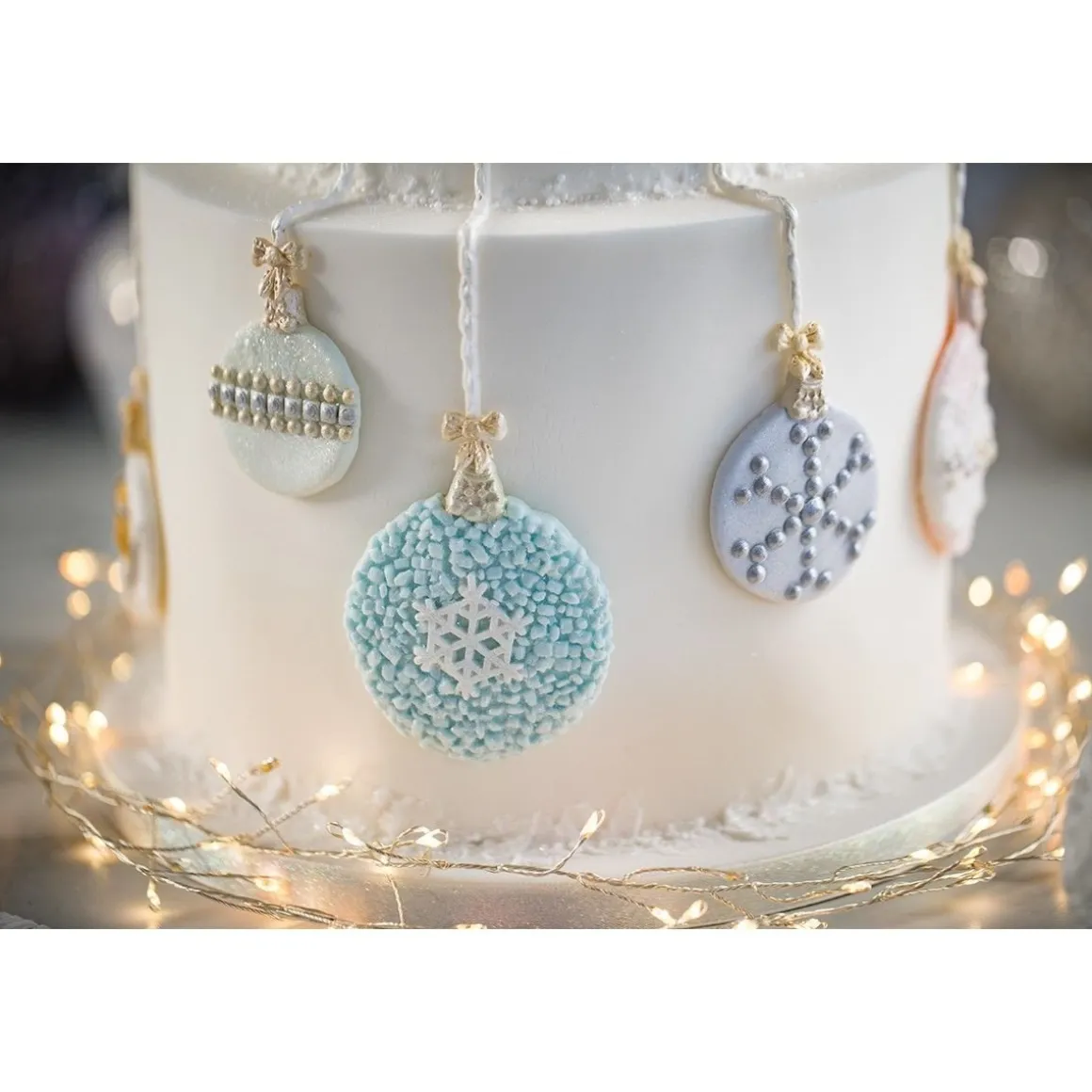 Karen Davies Mold Kerstballen