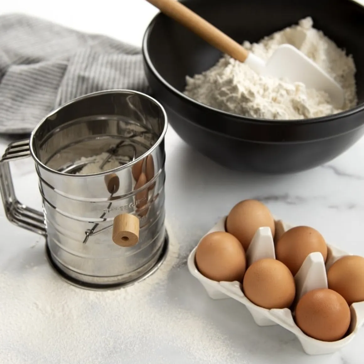 Nordic Ware Meelzeef RVS 750ml