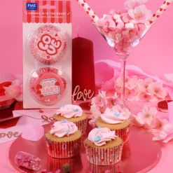 PME Cupcake Vormpjes Love Ø52mm 60st.