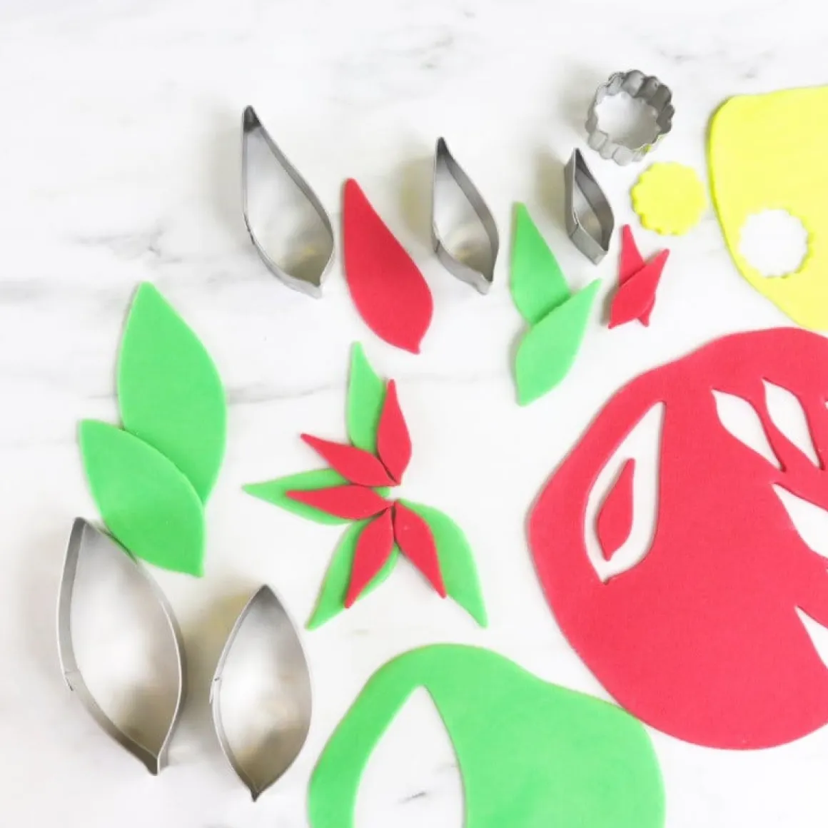 PME Uitstekerset Poinsettia Set/6